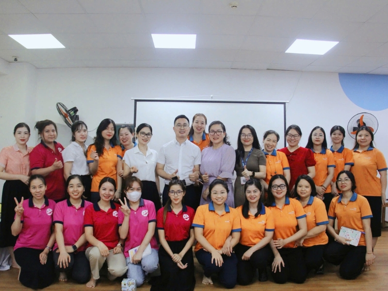 Nâng cao chất lượng giáo dục toàn diện - tập huấn chương trình kỹ năng sống POKI tại Unetkids