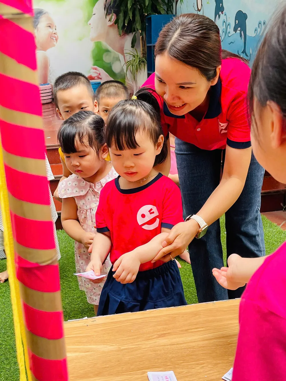 Hình ảnh hoạt động chào mừng ngày quốc tế thiếu nhi
