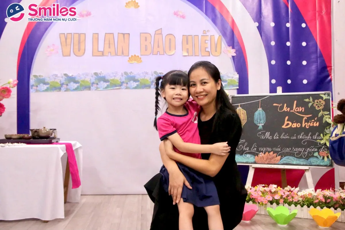 Buổi lễ Vu Lan báo hiếu đong đầy cảm xúc tại SmileKids